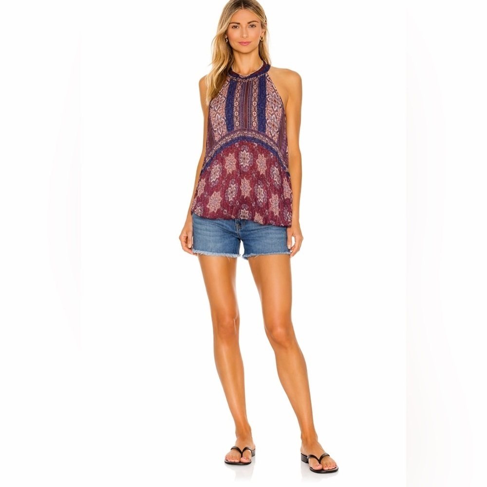 Lily White size large red and blue pleated boho style tank excellent condition